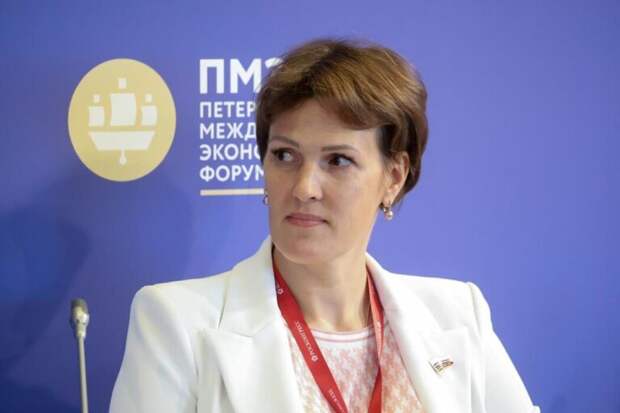 Когда убирать ёлку: откровения Ирины Филатовой