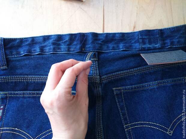 Как можно увеличить объем джинсов в талии