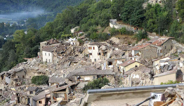 italy-earthquake-before-after-21-1