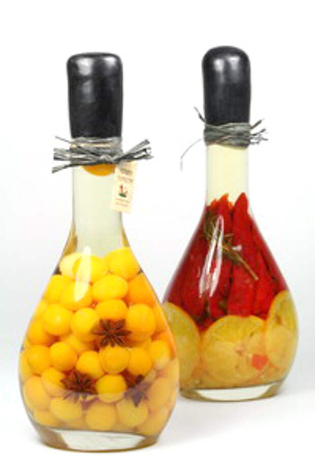 декоративные бутылки с овощами и фруктами, декор кухни, украшение кухни