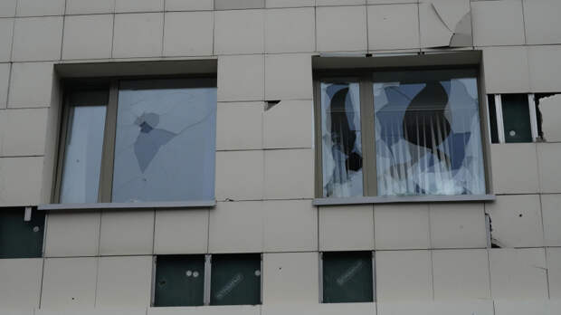 Последствия атаки БПЛА: в Таганроге повреждены дома и промзона