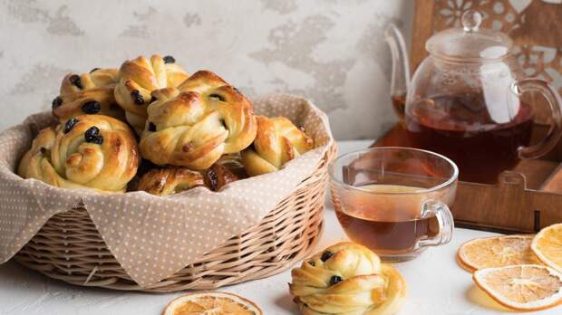 булочки с изюмом