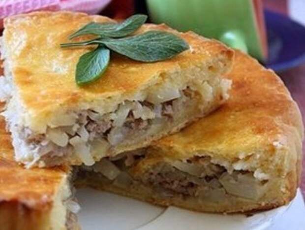 Мясной пирог из куриного фарша с картошкой 