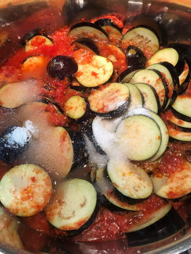 Лечо из баклажанов на зиму – просто объедение (готовлю не первый год, вкуснее консервации из баклажанов не знаю)