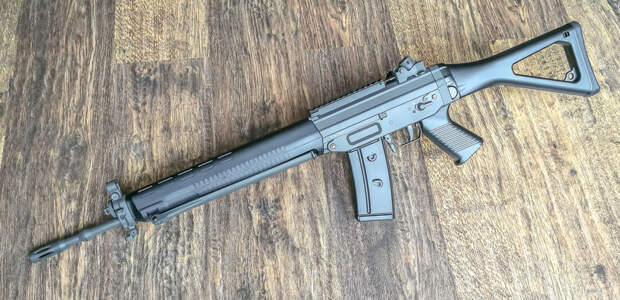 Штурмовая винтовка SIG SG 550