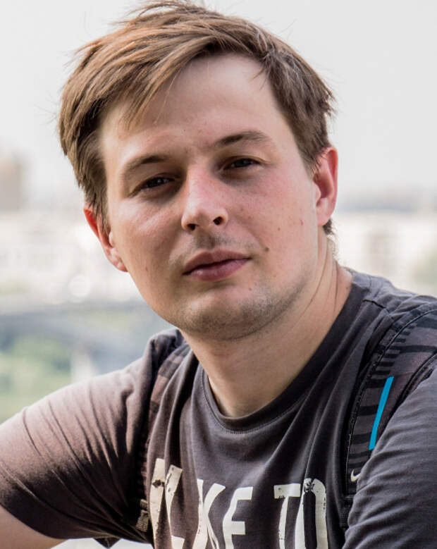 Александр Константинов
