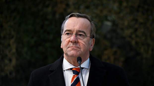 Военный эксперт Самойлов: словами об отсутствии оружия Писториус давит на Зеленского