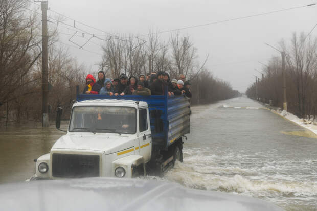 Госавтоинспекция предупредила свердловских водителей о затоплении трассы в районе Карабаша