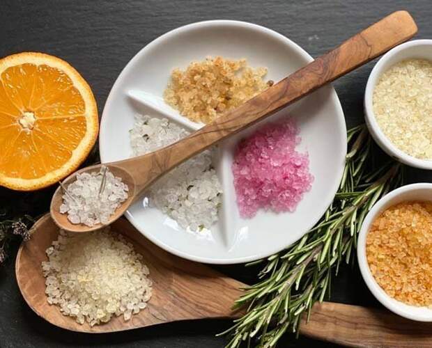 Соль с травами или специями - путь к умеренному потреблению соли