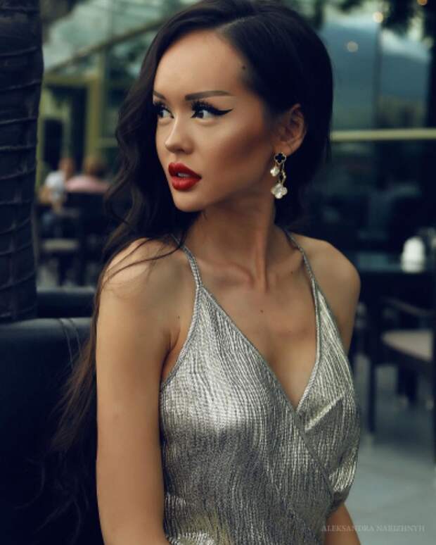 Динара Рахимбаева — казахстанская «Барби», которую раскритиковали за фотосессию в белье Динара Рахимбаева, казахстан, фигура
