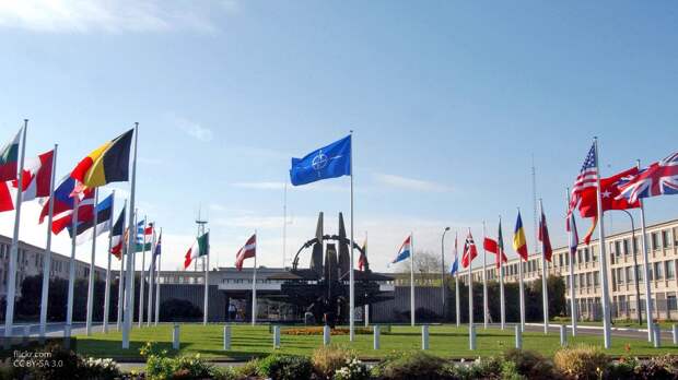 В НАТО считают, что Германия должна увеличить расходы на оборону