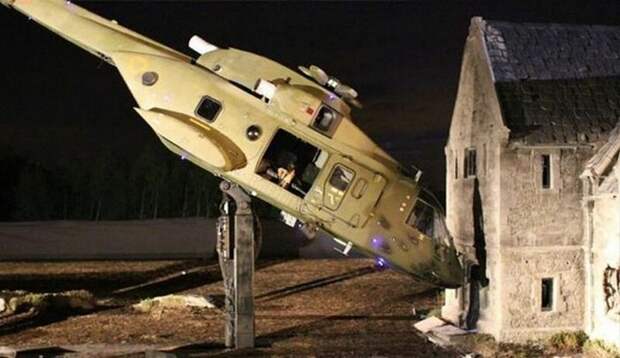 А вот так происходило крушение вертолета в шпионском боевике «007: Координаты «Скайфолл»» интересно, кино, киносъемки