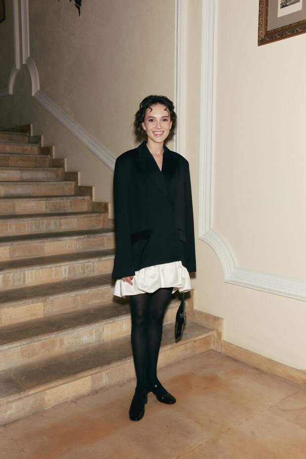 Ценный подарок: Юлия Снигирь, Виктория Толстоганова и Стася Милославская