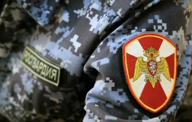 Добровольцы в Росгвардии. Байдену — бой. Водка упала: Главное к утру