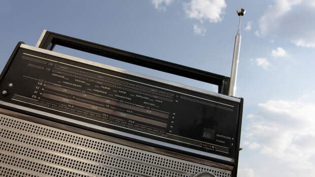 На «Радио Судного дня» прозвучали сообщения «вьюнопень» и «анжу»