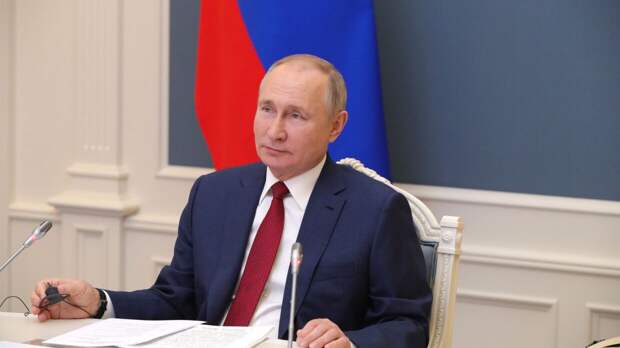 Путин в поздравительной речи к 23 февраля оценил заслуги военнослужащих РФ