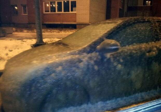 Водителя ждёт сюрприз вода, лед, прорыв трубы