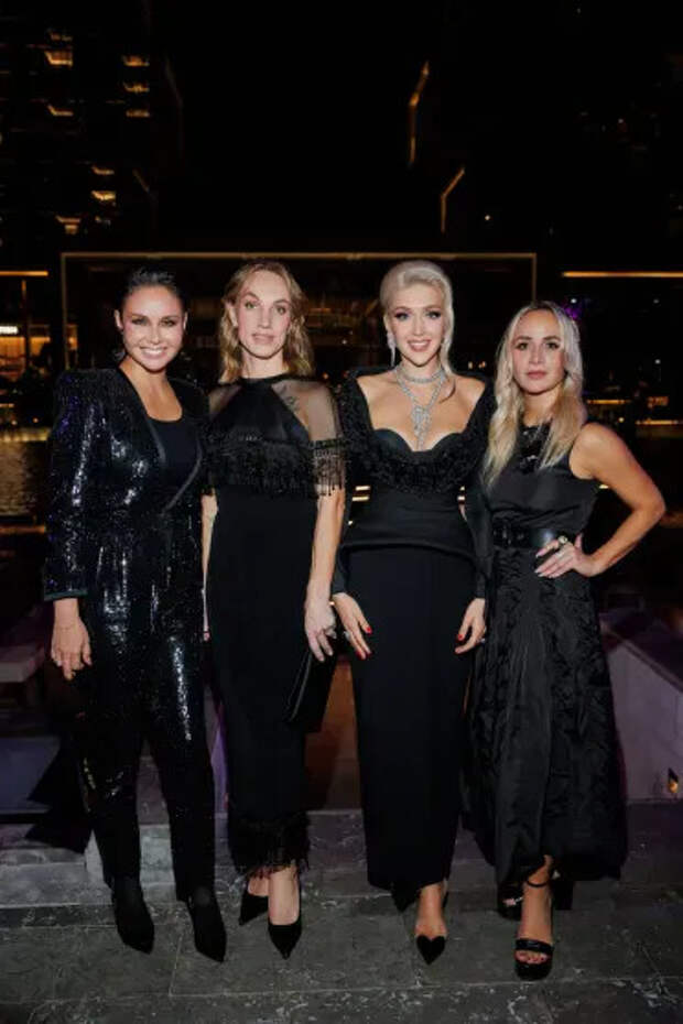 Ляйсан Утяшева, Светлана Кузнецова, Мила Семешкина и Евгения Лешкова