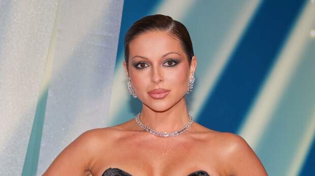 «Крид или не Крид?»: фото Нюши с загадочным мужчиной поставило всех в тупик