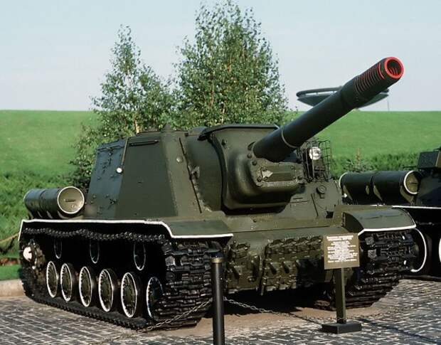 ИСУ-152.