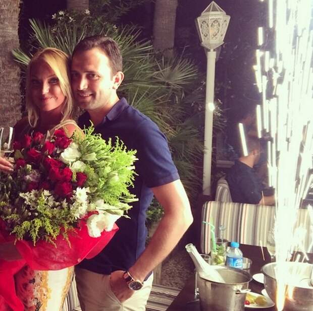 Балерине Волочковой сделали предложения руки и сердца