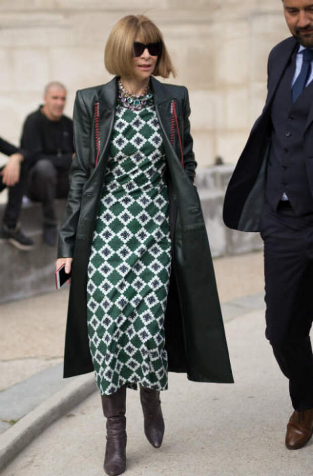 КАК ВЫГЛЯДЕТЬ СТИЛЬНО В ДОЖДЬ - УЧИМСЯ У ГЕРОЕВ STREET STYLE-ХРОНИКИ - ФОТО