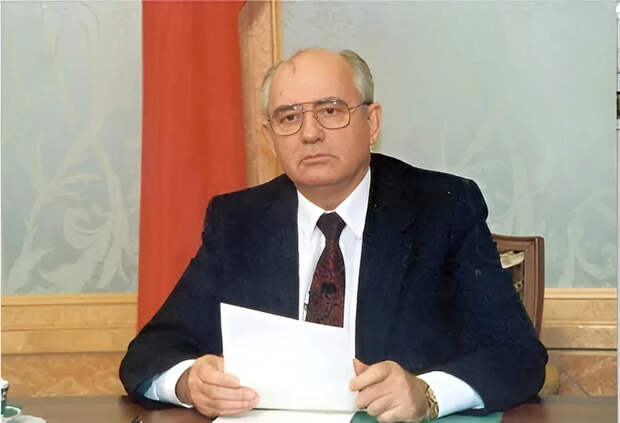 Апрельский пленум 91-го: как Горбачёв в отставку уходил, но его «не отпустили»