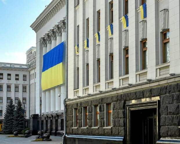 На Украине призвали Порошенко ввести санкции против слова «Россия»