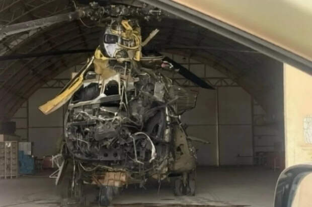 Появились кадры уничтоженного дроном вертолета США CH-47