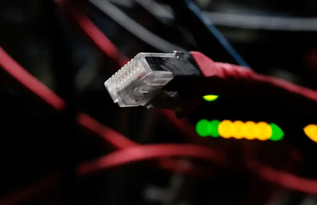 «Должны сделать всё, чтобы обезопасить себя»: Совфед одобрил закон о суверенном интернете