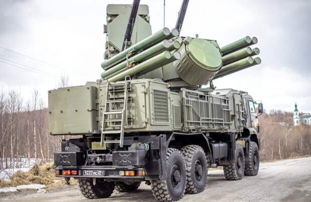 Мощные взрывы прогремели в Тульской области