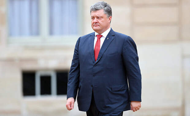 Президент Украины Петр Порошенко в Елисейском дворце в Париже