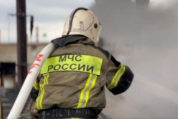 Агентство "Москва": на улице Хамовнический Вал загорелась колонка АЗС