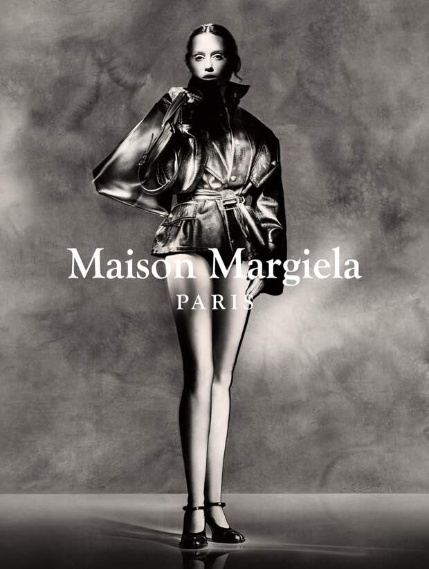 Майли Сайрус стала лицом бренда Maison Margiela Майли Сайрус стала лицом бренда Maison Margiela