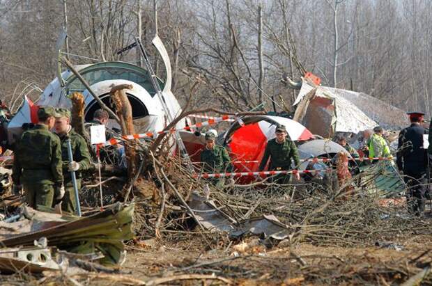 Место крушения Ту-154 под Смоленском.