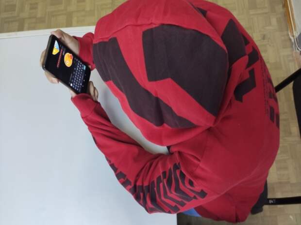 Во Владивостоке 12-летняя девочка создала Телеграм-канал для травли школьников