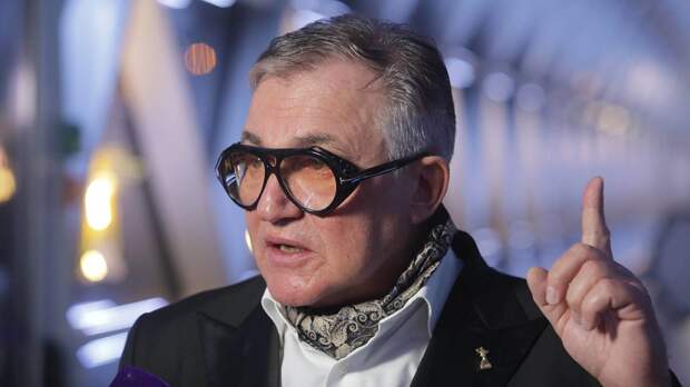 Дибров рассказал, с чем от него ушла жена Полина после развода