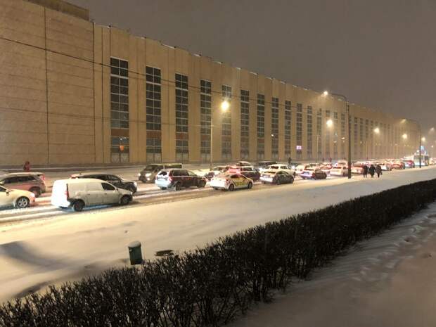 В центре Петербурга 31 декабря начали перекрывать улицы раньше обещанного