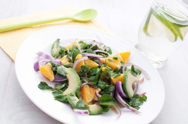 Постный салат из фруктов и овощей