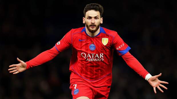 Мостовой назвал одного из главных претендентов на «Золотой мяч». Это экс-игрок клубов РПЛ