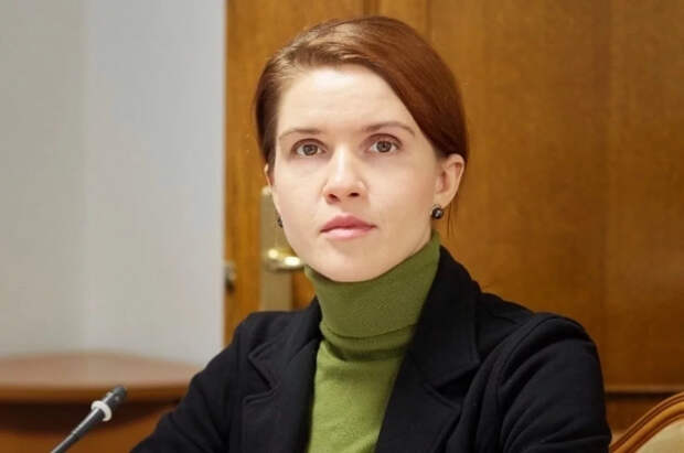 Депутат Рады Безуглая назвала двойным обманом «молодежный» контракт с ВСУ