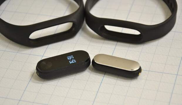 Xiaomi Mi Band 2 в сравнении с Mi Band 1S Pulse