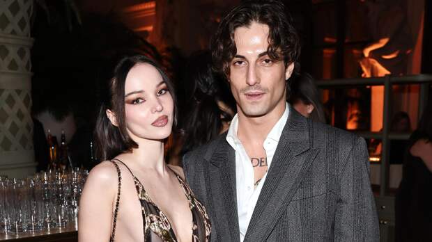 Фронтмен Måneskin Дамиано Давид сделал предложение своей возлюбленной