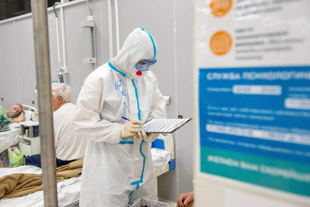 Оперштаб сообщил о 9,4 тысячи новых случаев COVID-19 в России