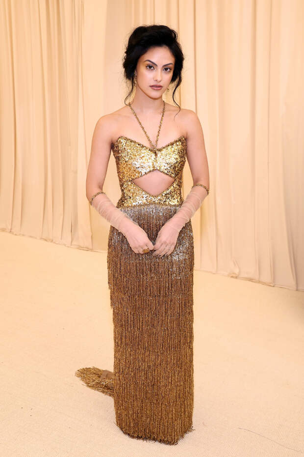 Камила Мендес