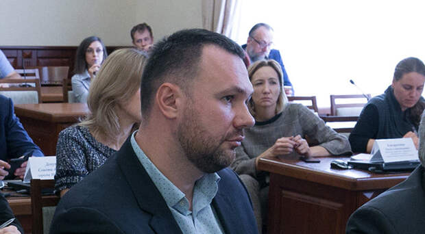 Осуждённому за взятки экс-главе комитета рекламы мэрии Новосибирска Лобыне снизили штраф на миллион рублей