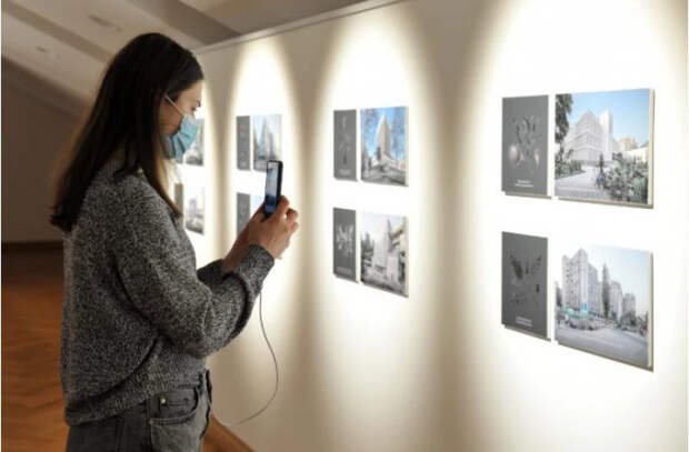 В Художественном музее открылась фото- и видеовыставка