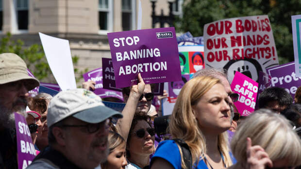 Администрация Байдена пытается заблокировать запрет абортов в Техасе