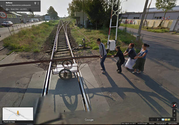 21. Хорошо хоть поезда на горизонте не видно фото, юмор.google