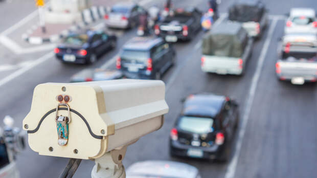 Какие правила дорожного движения чаще всего нарушают московские водители, рассказали в дептрансе